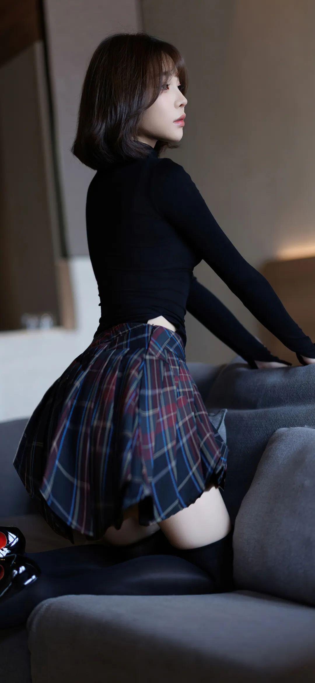 芝芝清纯动人百褶裙