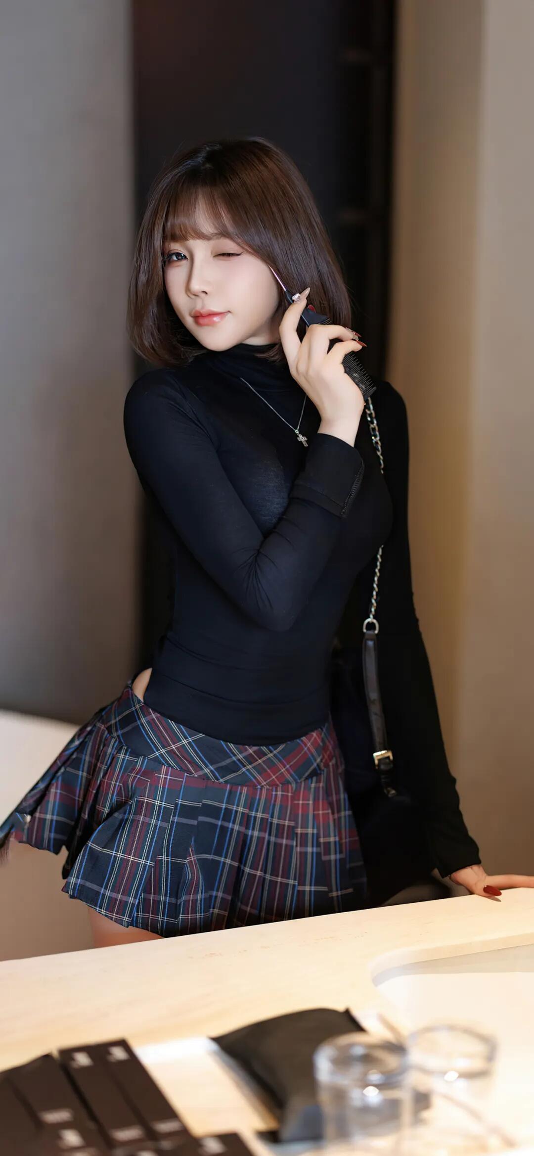 芝芝清纯动人百褶裙