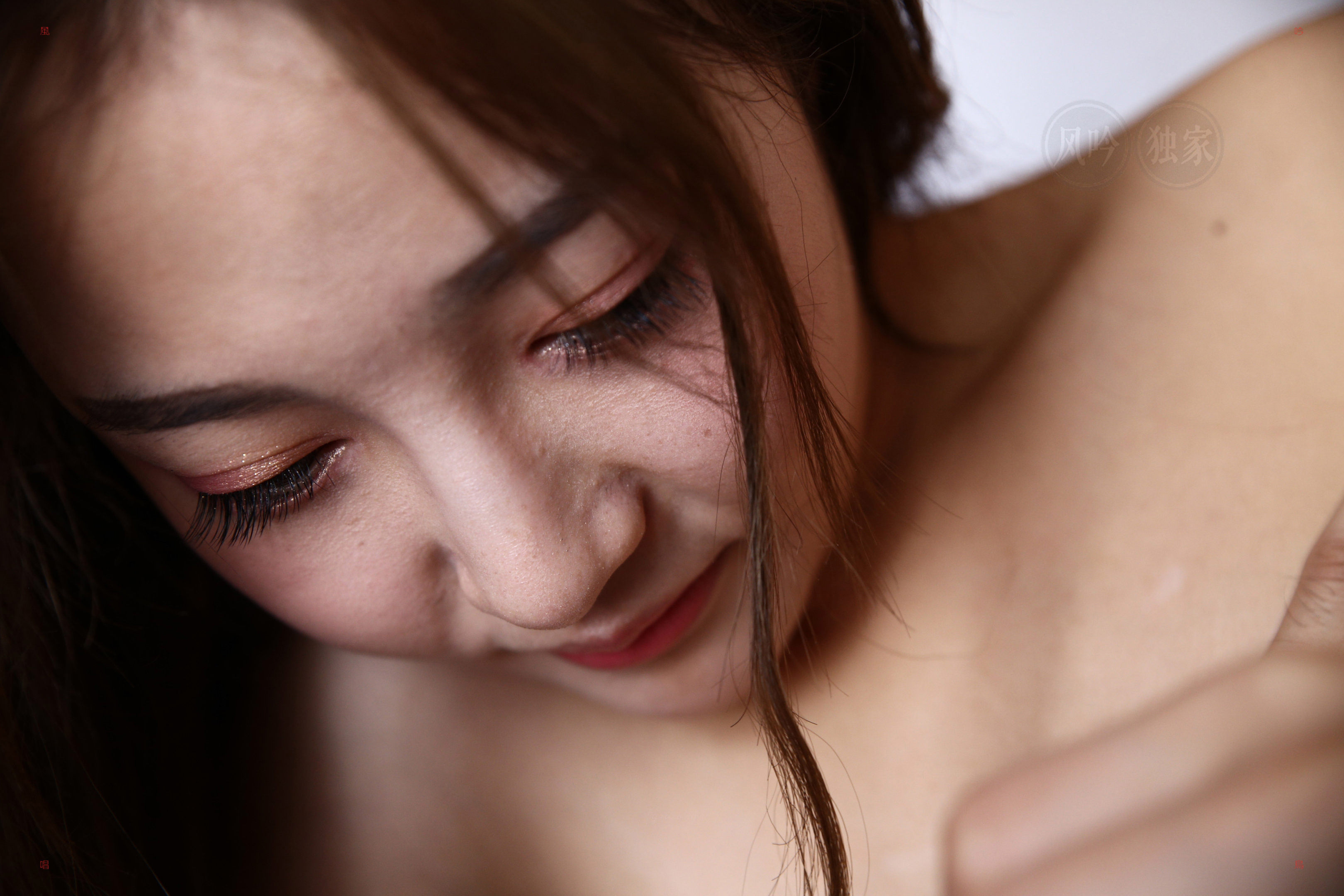 床上的妹子犹如极品春药的感觉