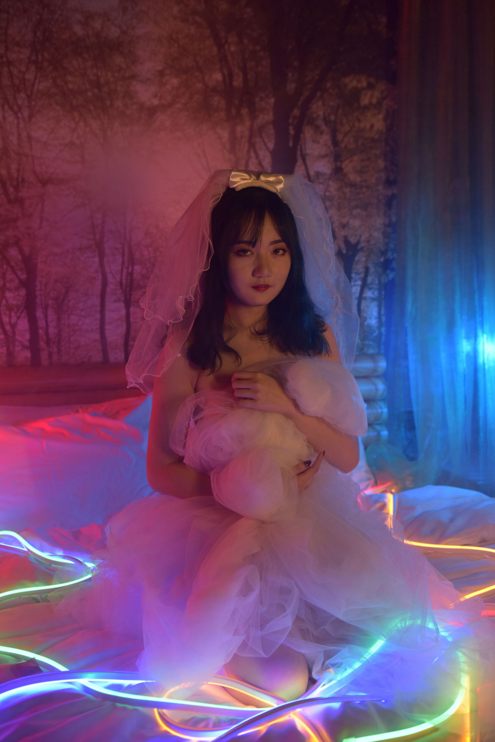 五光十色灯光下诱人骚货