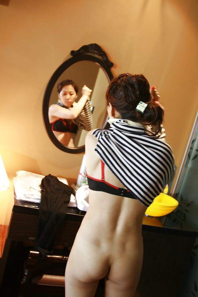 不能她不爽 少妇还要自己补充营养，失败