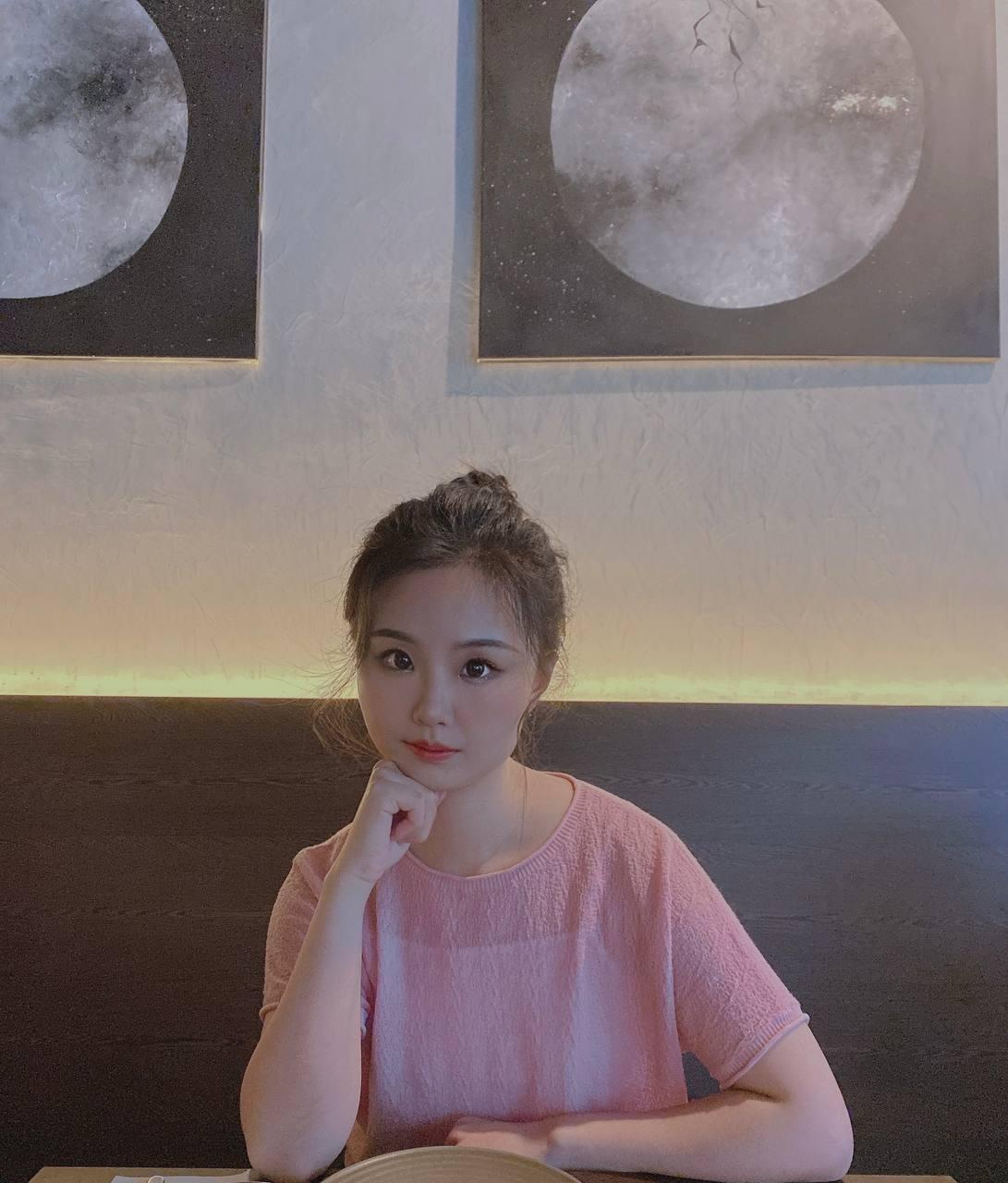 多多的反差小浪逼 [51P]