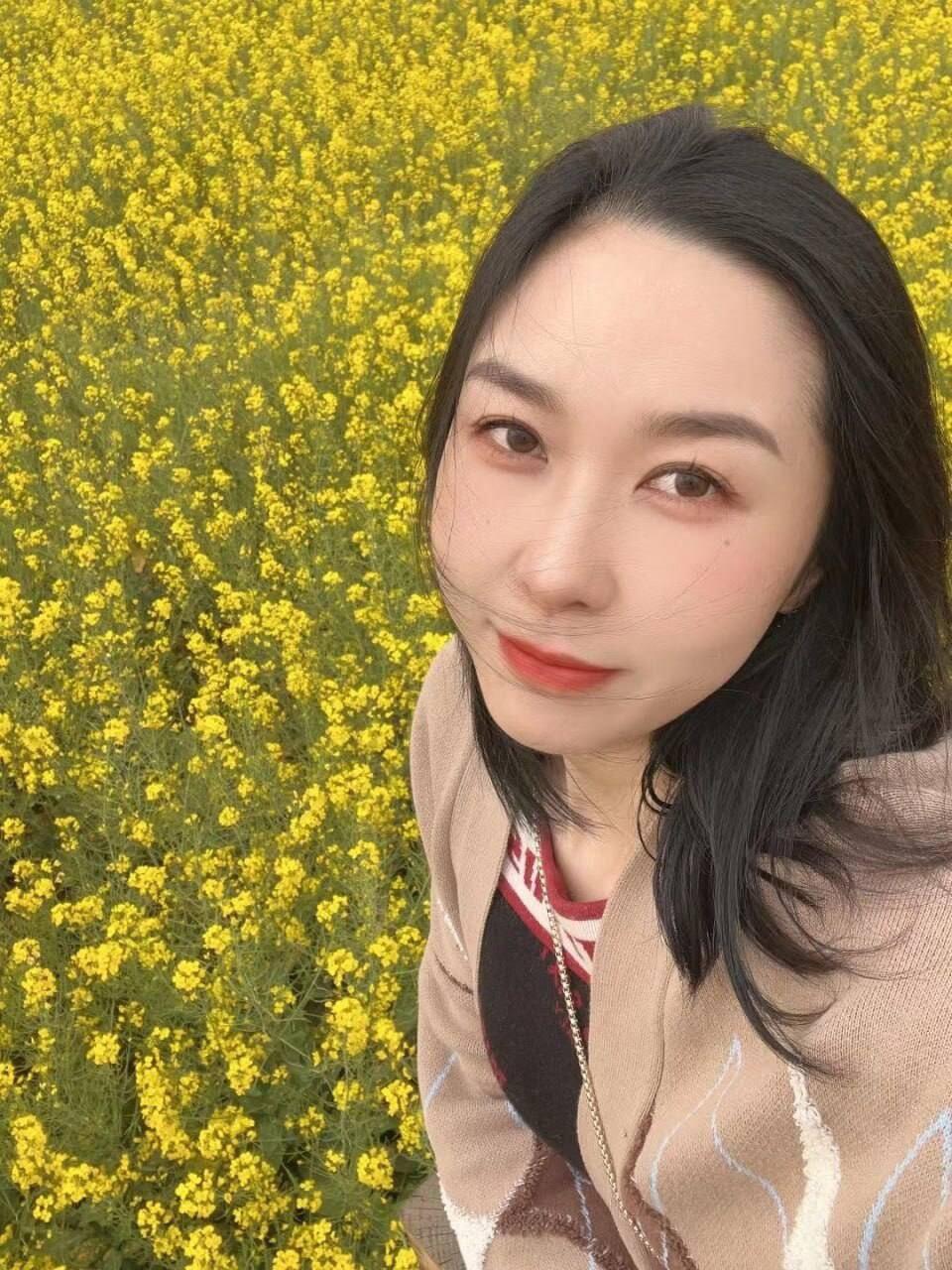 多多的反差小浪逼 [51P]