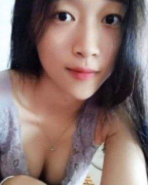 清纯小女爱口交