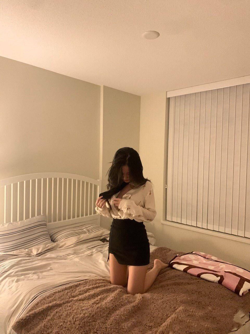 小甜妹这大长腿和腰臀比真是无敌了