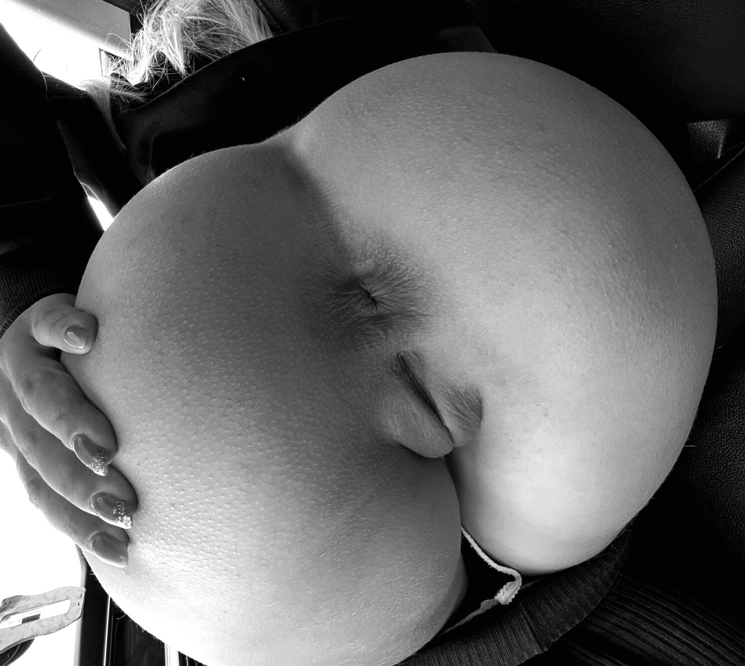 黑白色调的大屁股[69P]