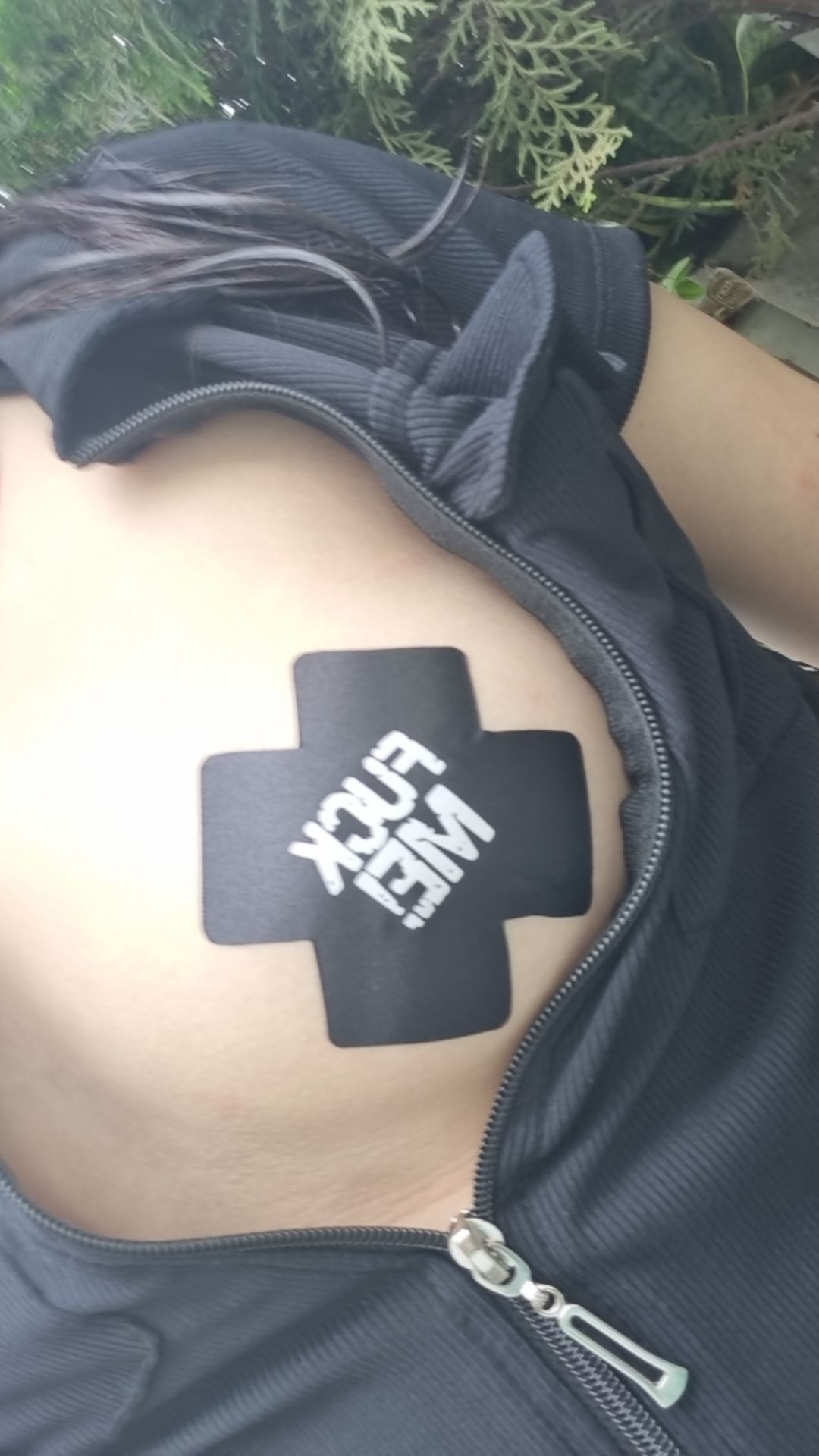 若隐若现的奶头[20P]