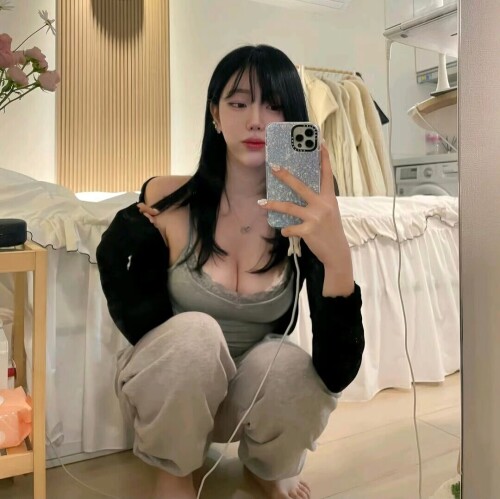 有几个吊钟大乳不错[120P]