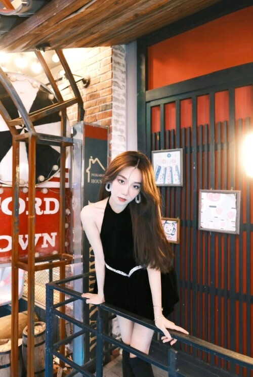 有几个吊钟大乳不错[120P]