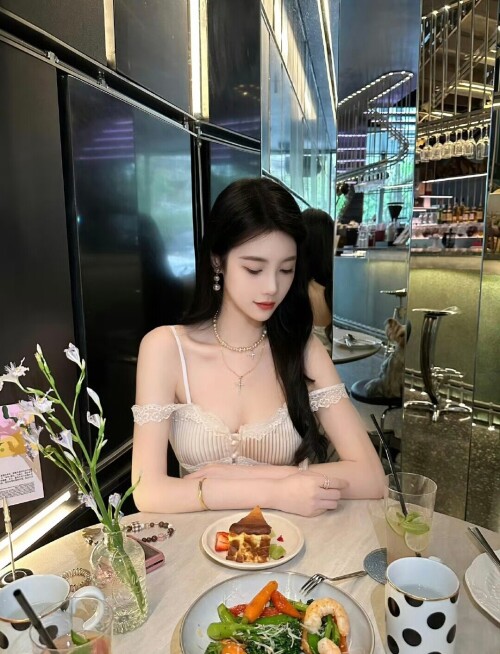 有几个吊钟大乳不错[120P]