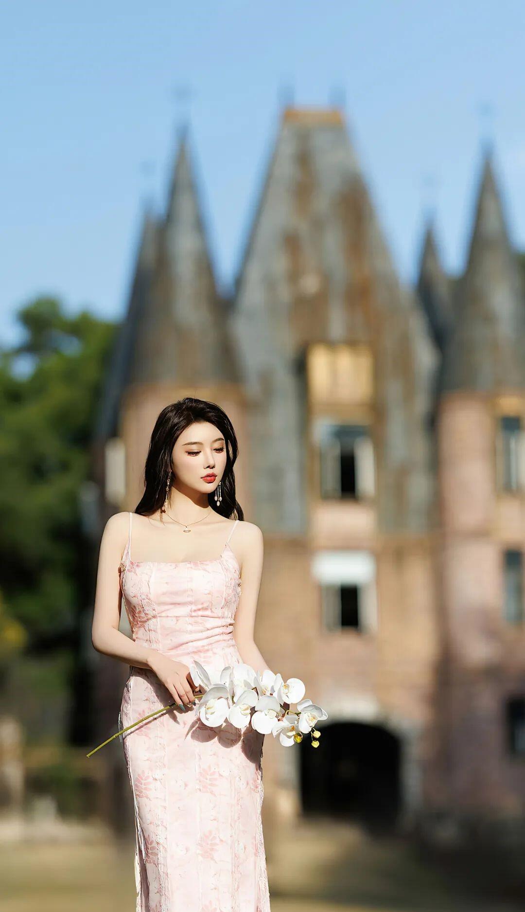 连衣裙衬托好身材[22P]