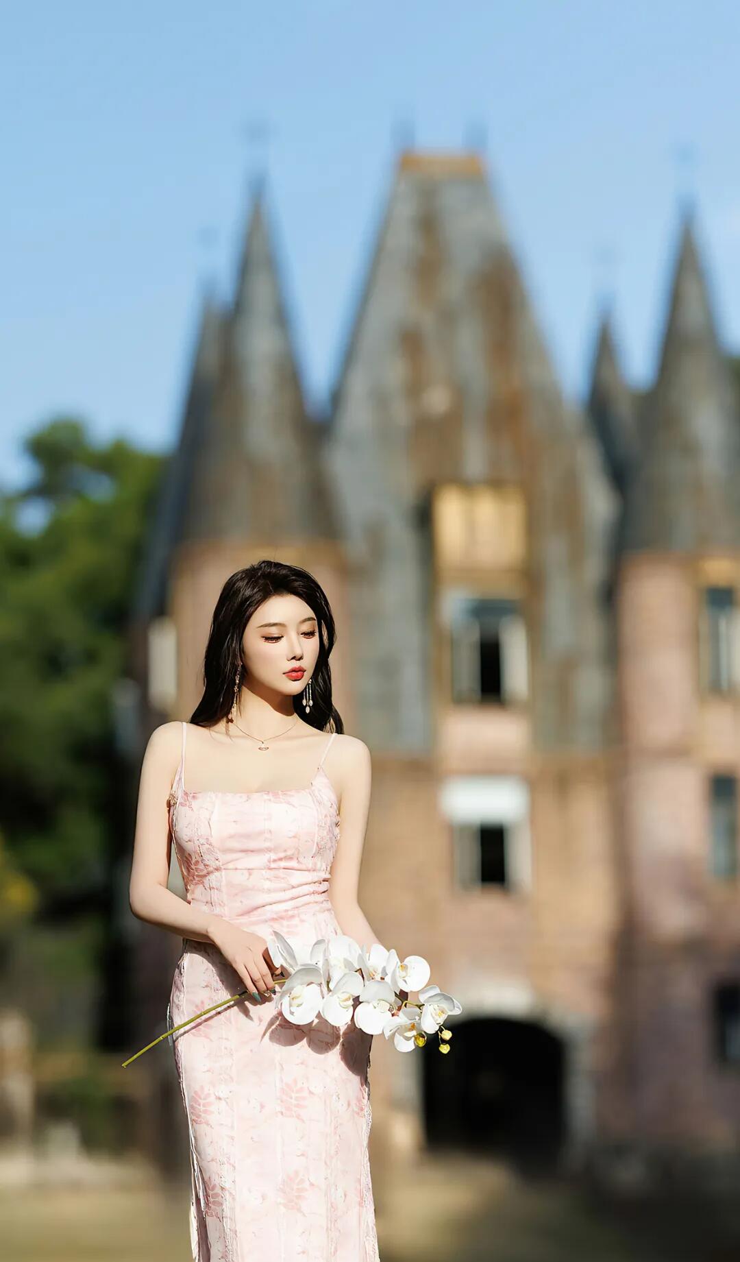 连衣裙衬托好身材[22P]