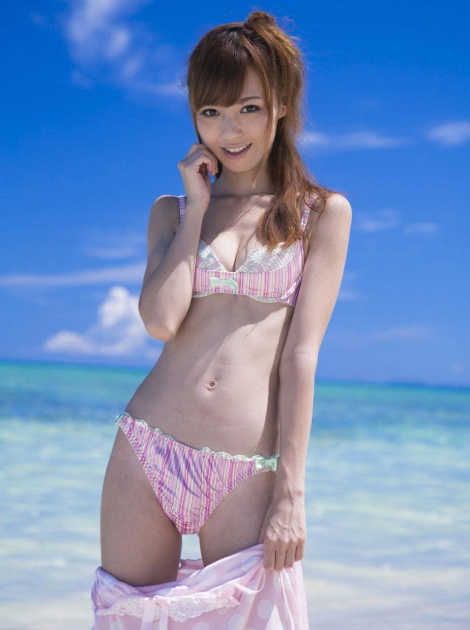 日本女优Aino Kishi[26P]