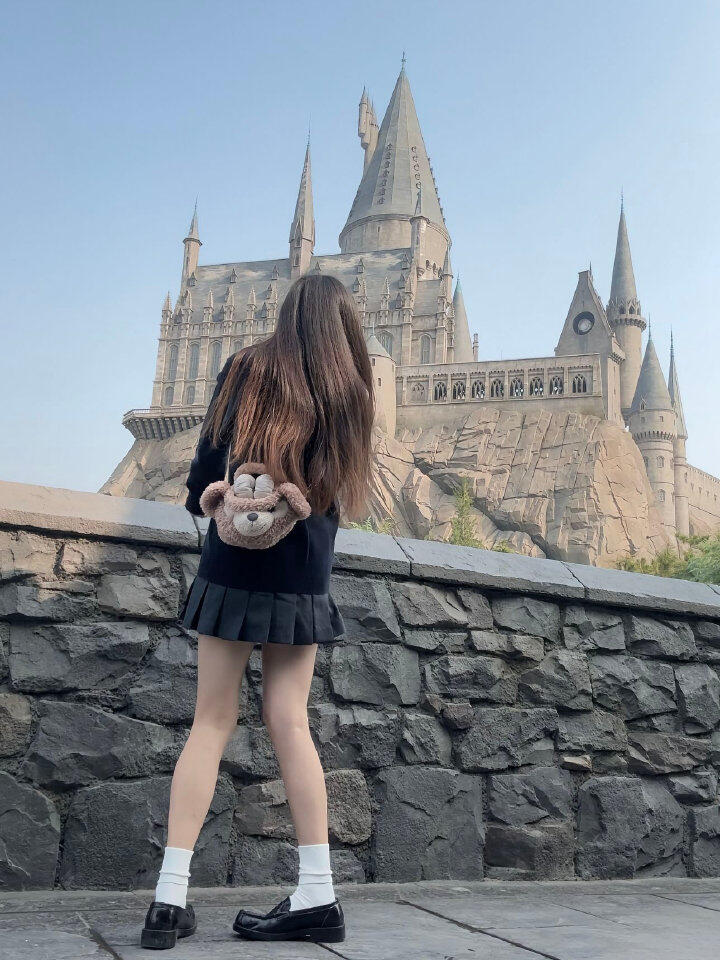 姐姐，穿这样出门好吗？[22P]