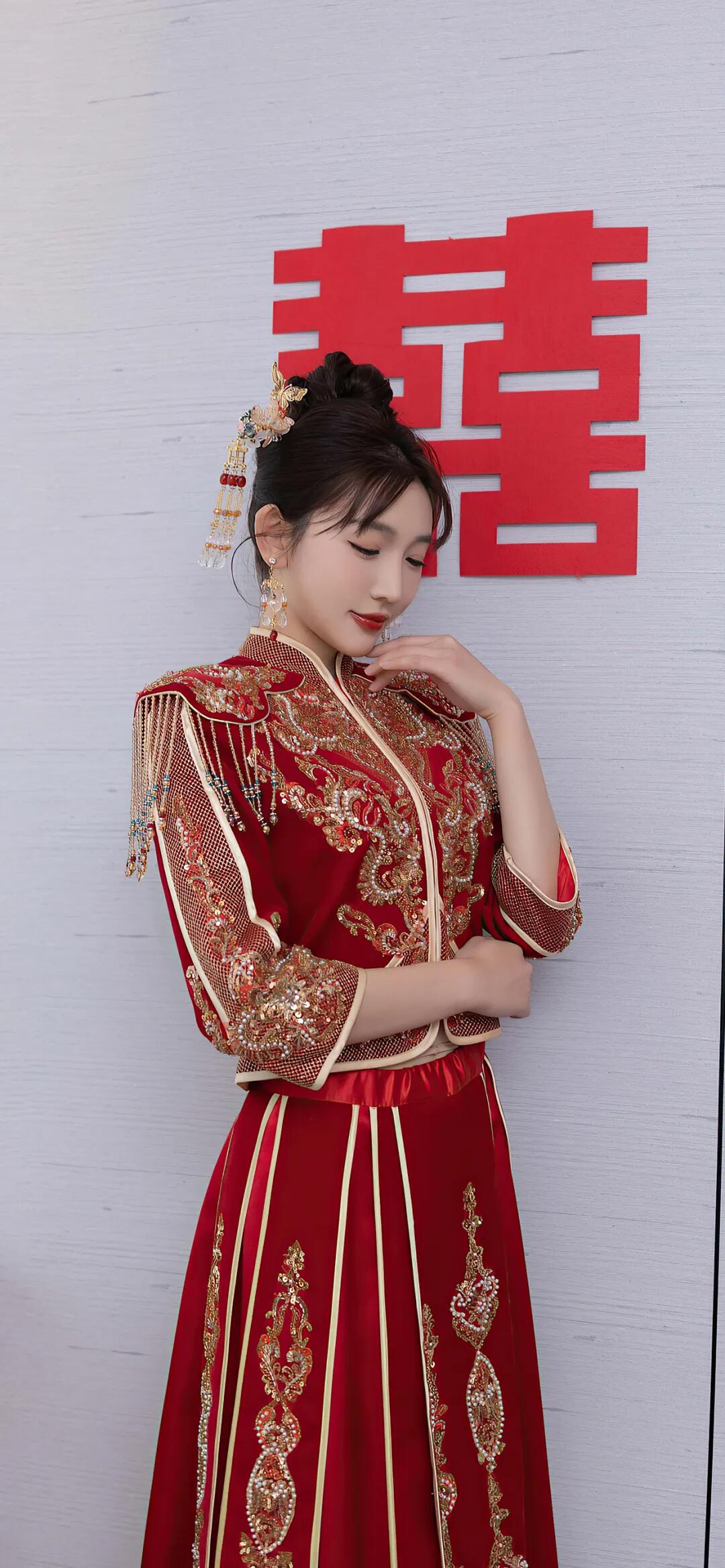 红色的古装、婚服都好看