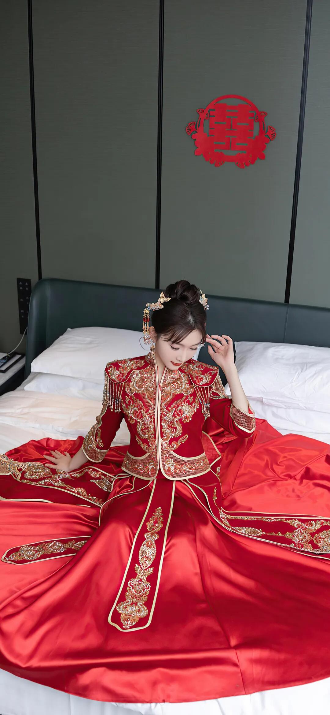 红色的古装、婚服都好看