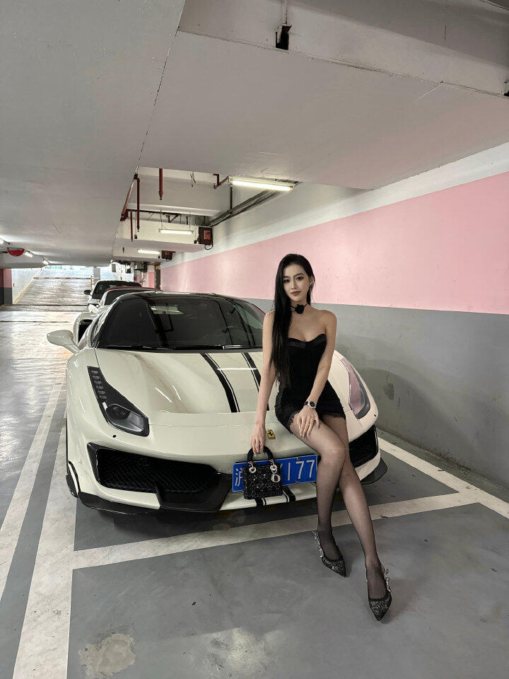 香车美女人人爱