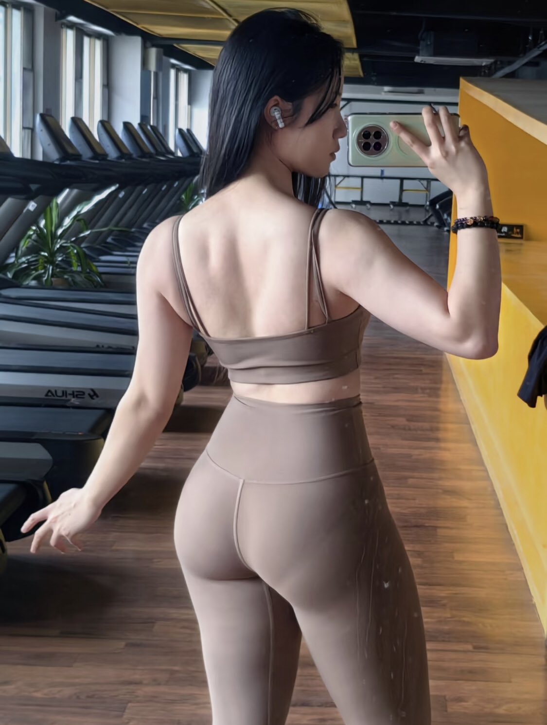 健身房里的春光无限[80P]