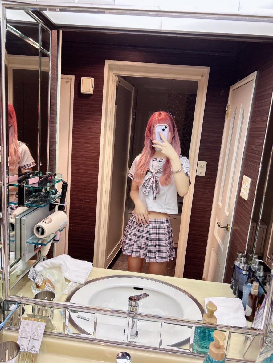 用精液灌满她的骚穴[100P]