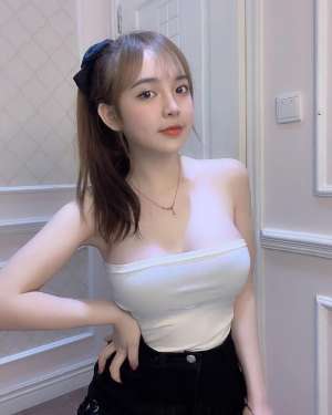 美女努力遮挡半球[20P]