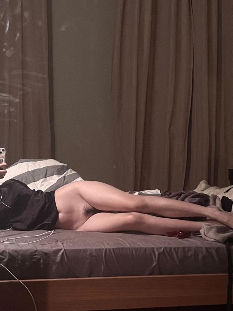 宝贝你吃鸡的样子真美[100P]