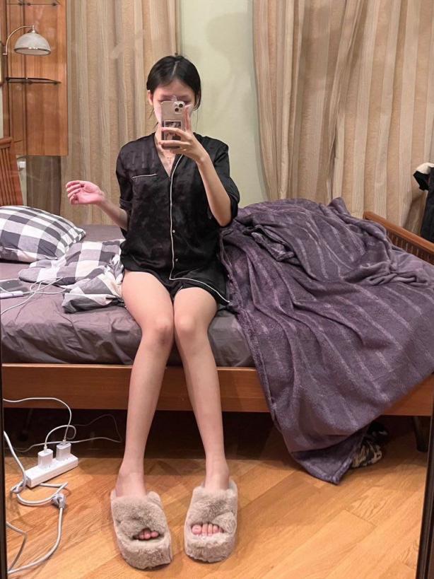 宝贝你吃鸡的样子真美[100P]