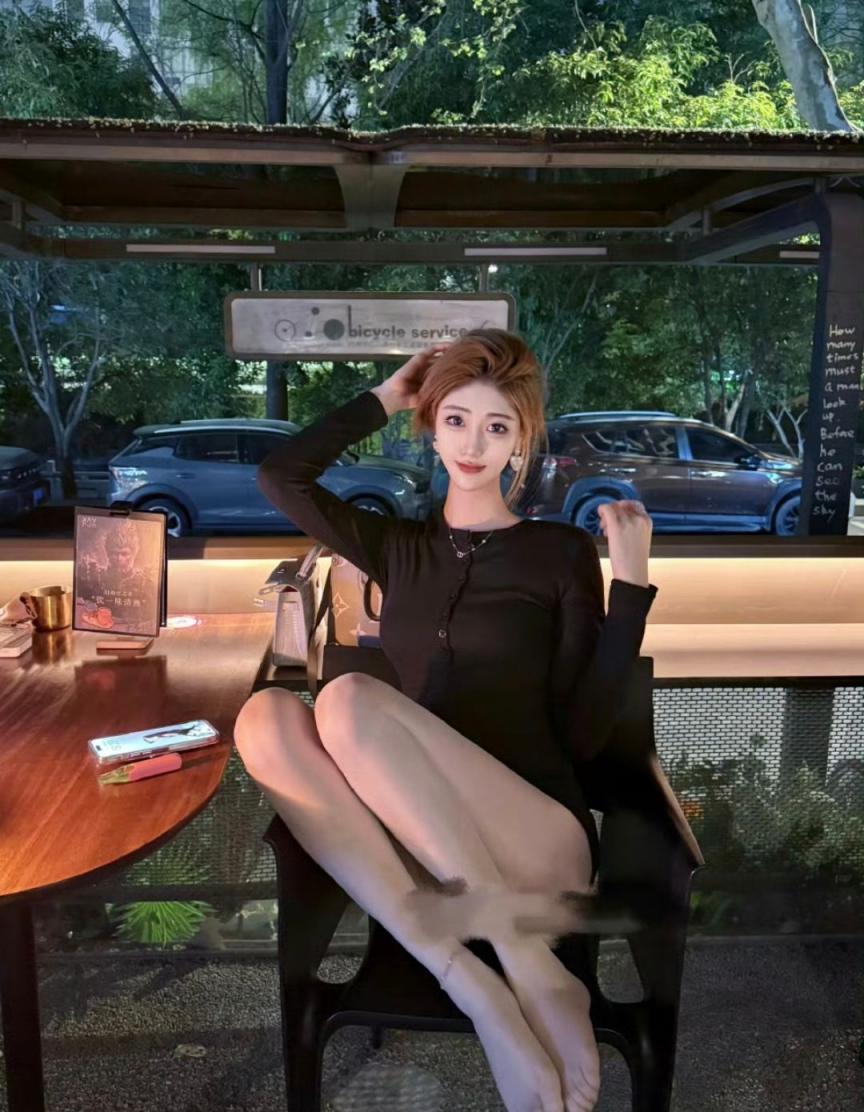 大官人精选之网红骚鸡[120P]