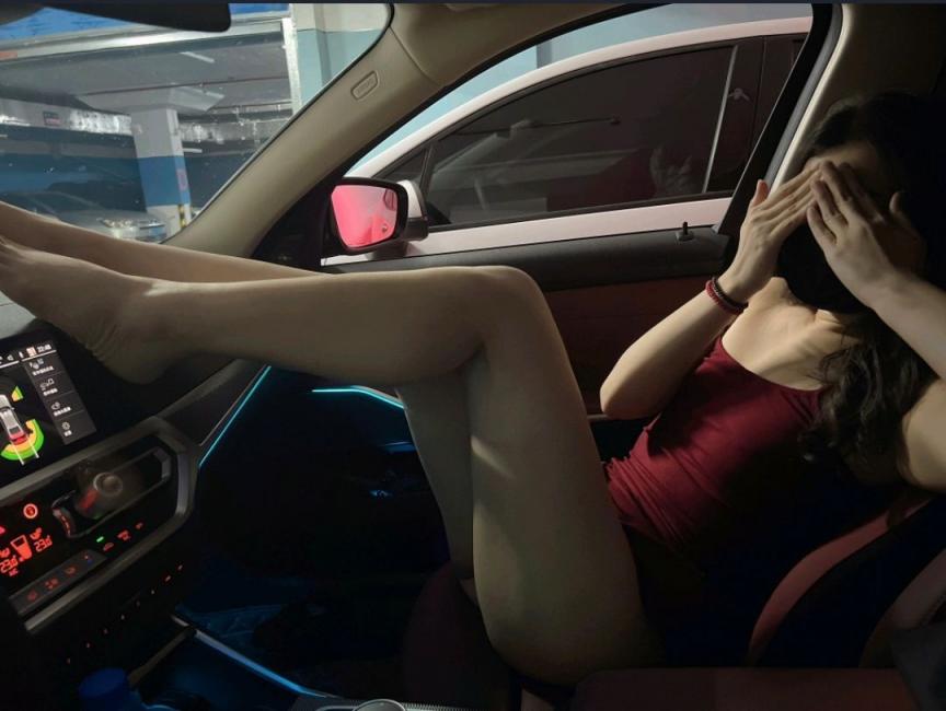 大官人精选之网红骚鸡[120P]