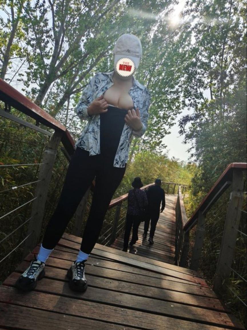 人妻爱露出，爱运动[45P]