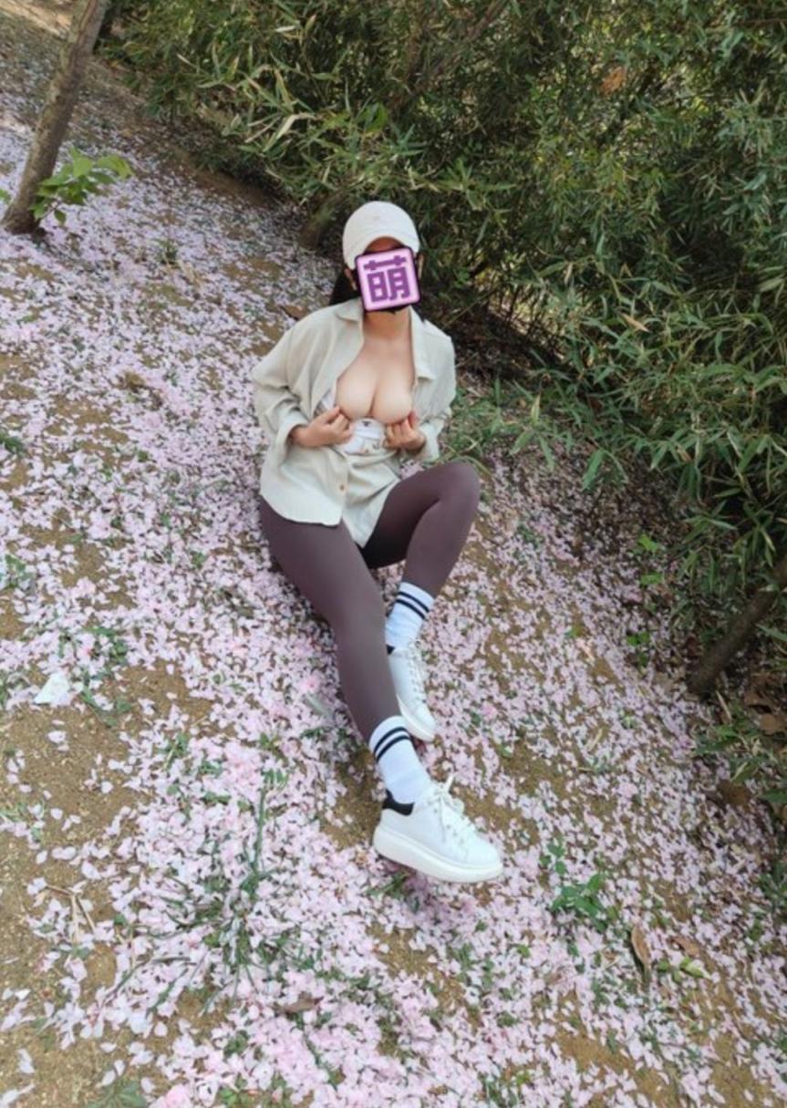 人妻爱露出，爱运动[45P]