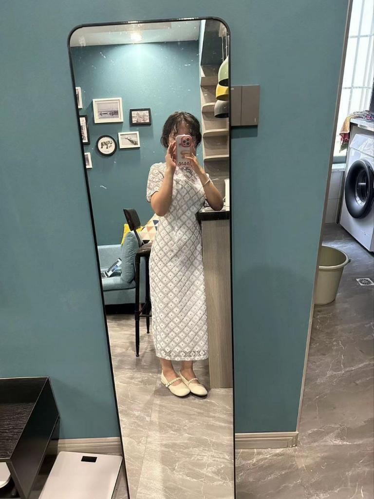 [小母狗]学生妹 - 白净嫩穴 [100P]