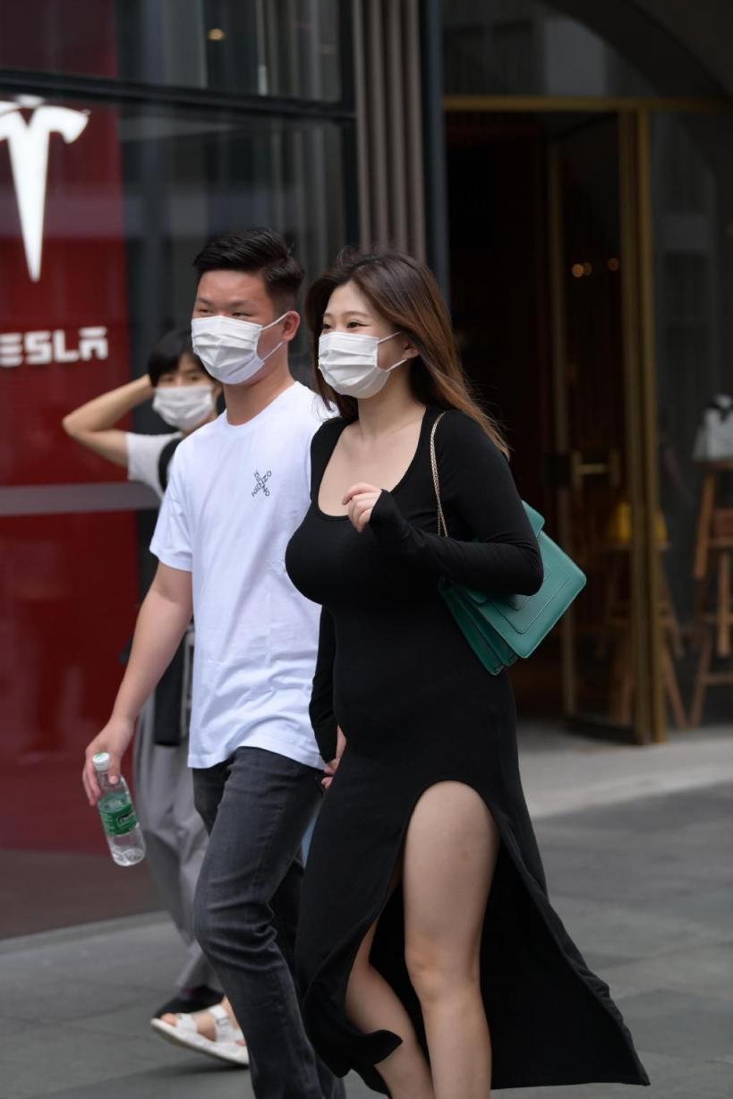 清凉街拍，全是极品好身材