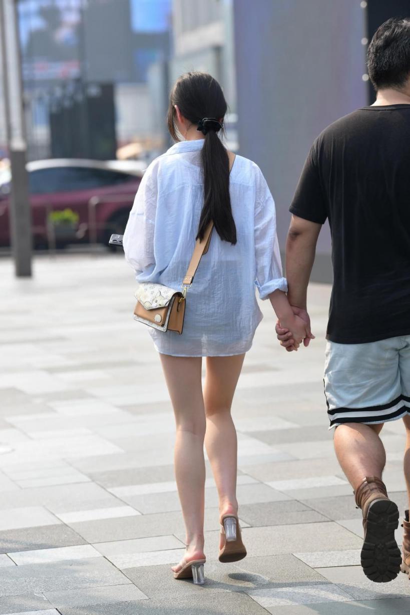 清凉街拍，全是极品好身材
