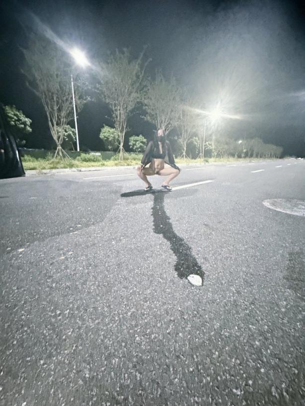 爱露出的女菩萨