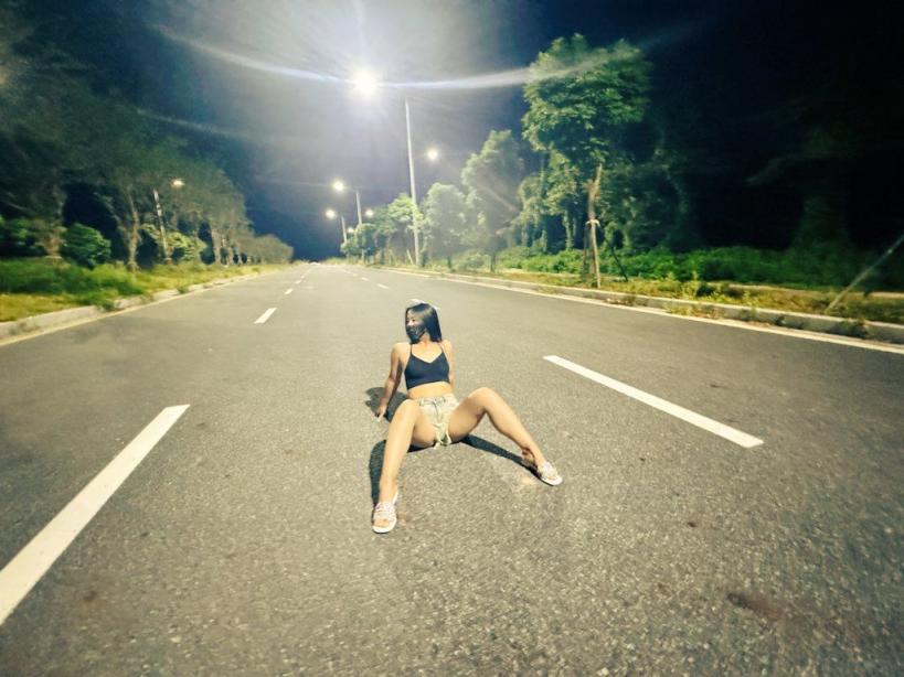 爱露出的女菩萨