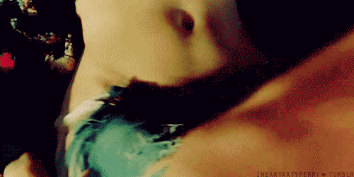 不漏点 但色色的情侣动图 会让你又相信爱情了吗