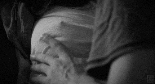 不漏点 但色色的情侣动图 会让你又相信爱情了吗