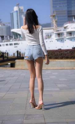 清凉街拍，全是极品好身材