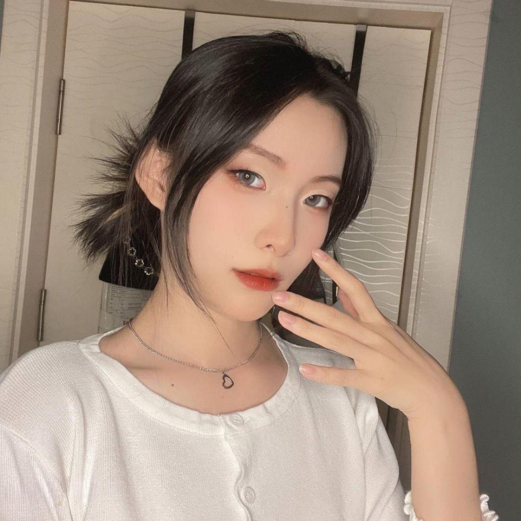 [小母狗] 大学生 - 毛毛长性欲强[100P]