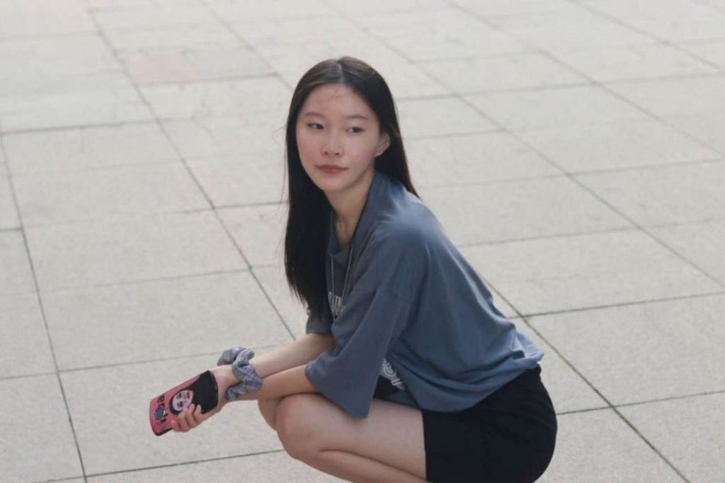 [小母狗] 大学生 -  鲜嫩美穴[100P]