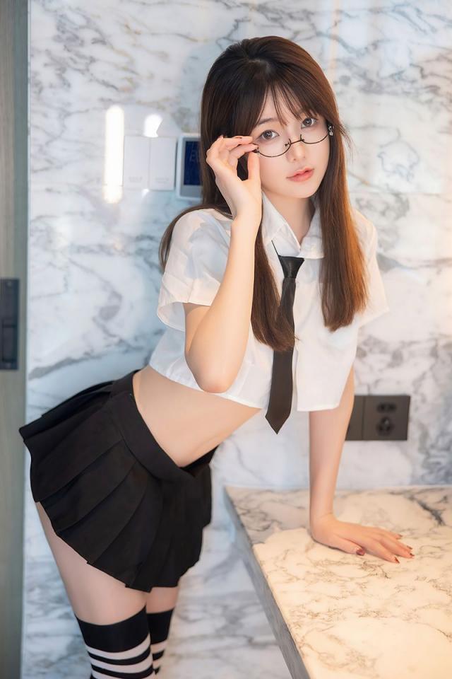 非常养眼的萌妹子婠婠么写真