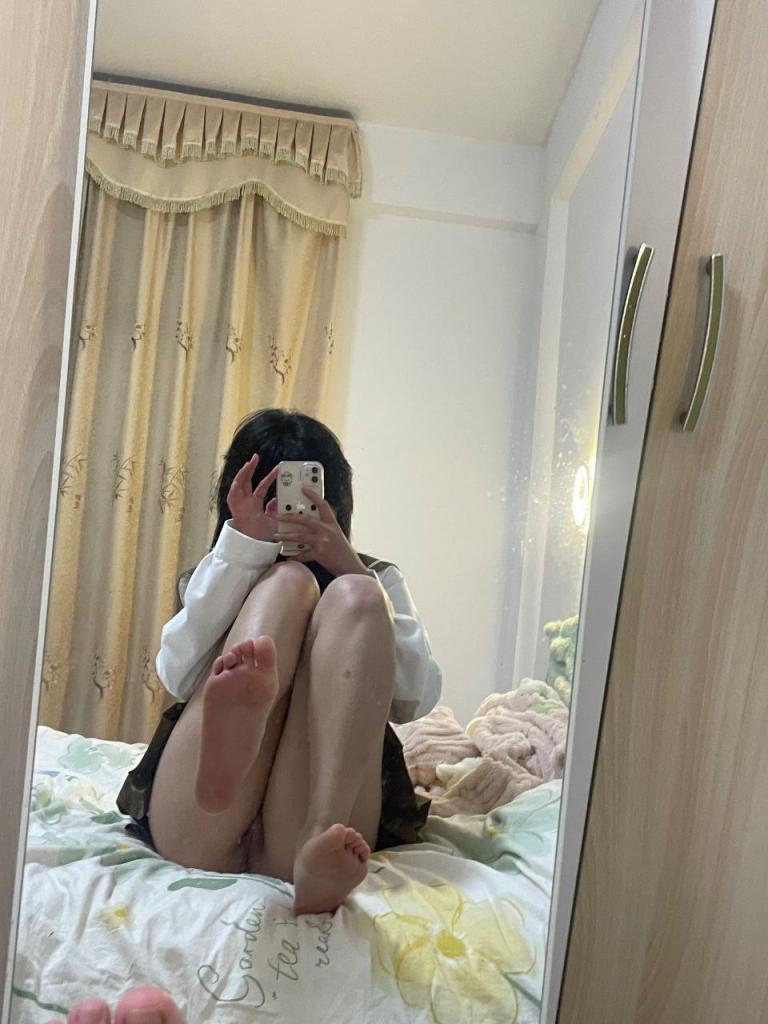 大学生 - 掰开看的仔细[100P]