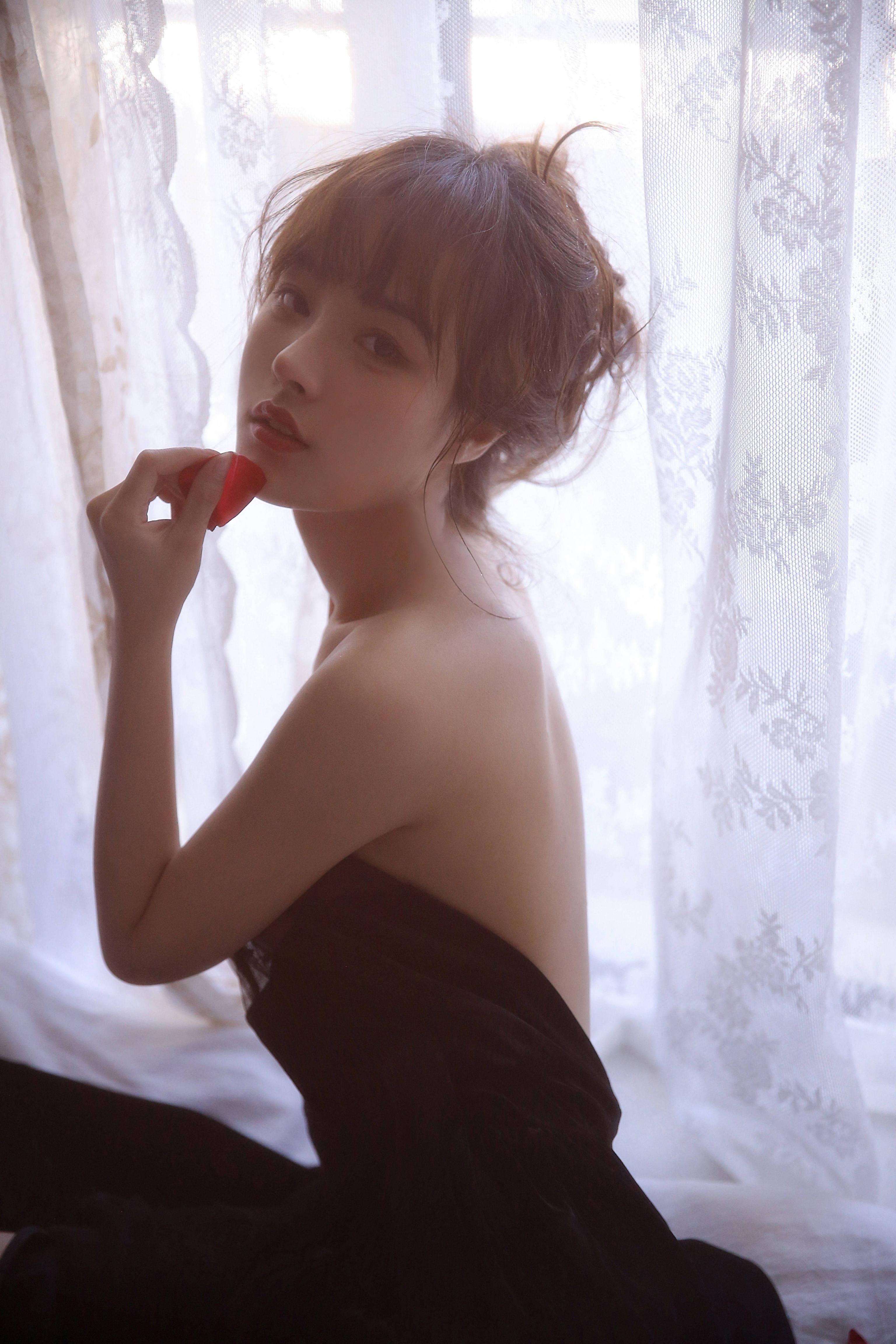 春光就是用来露的