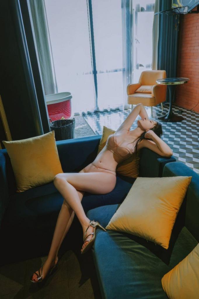 年年-目前能找到最回归自然的一套写真