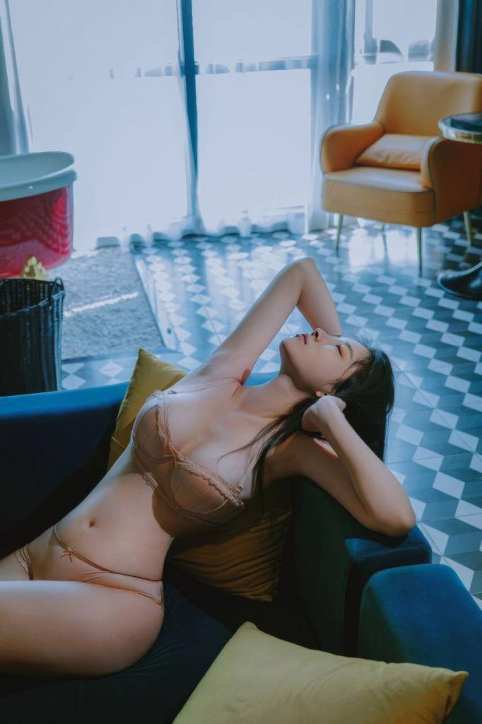 年年-目前能找到最回归自然的一套写真