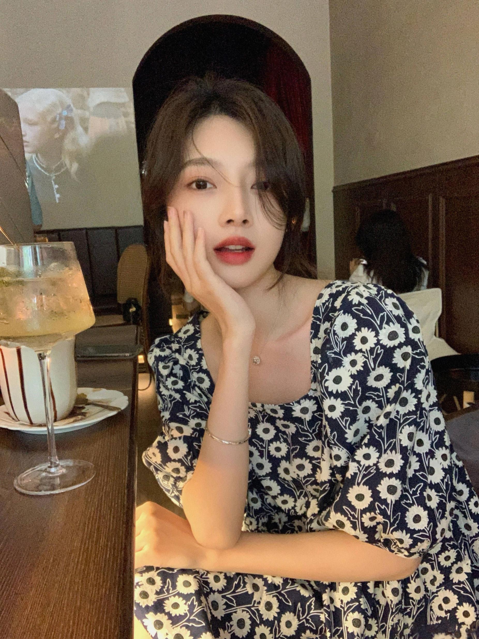 一大帮漂亮MM自拍照,一个比一个甜美