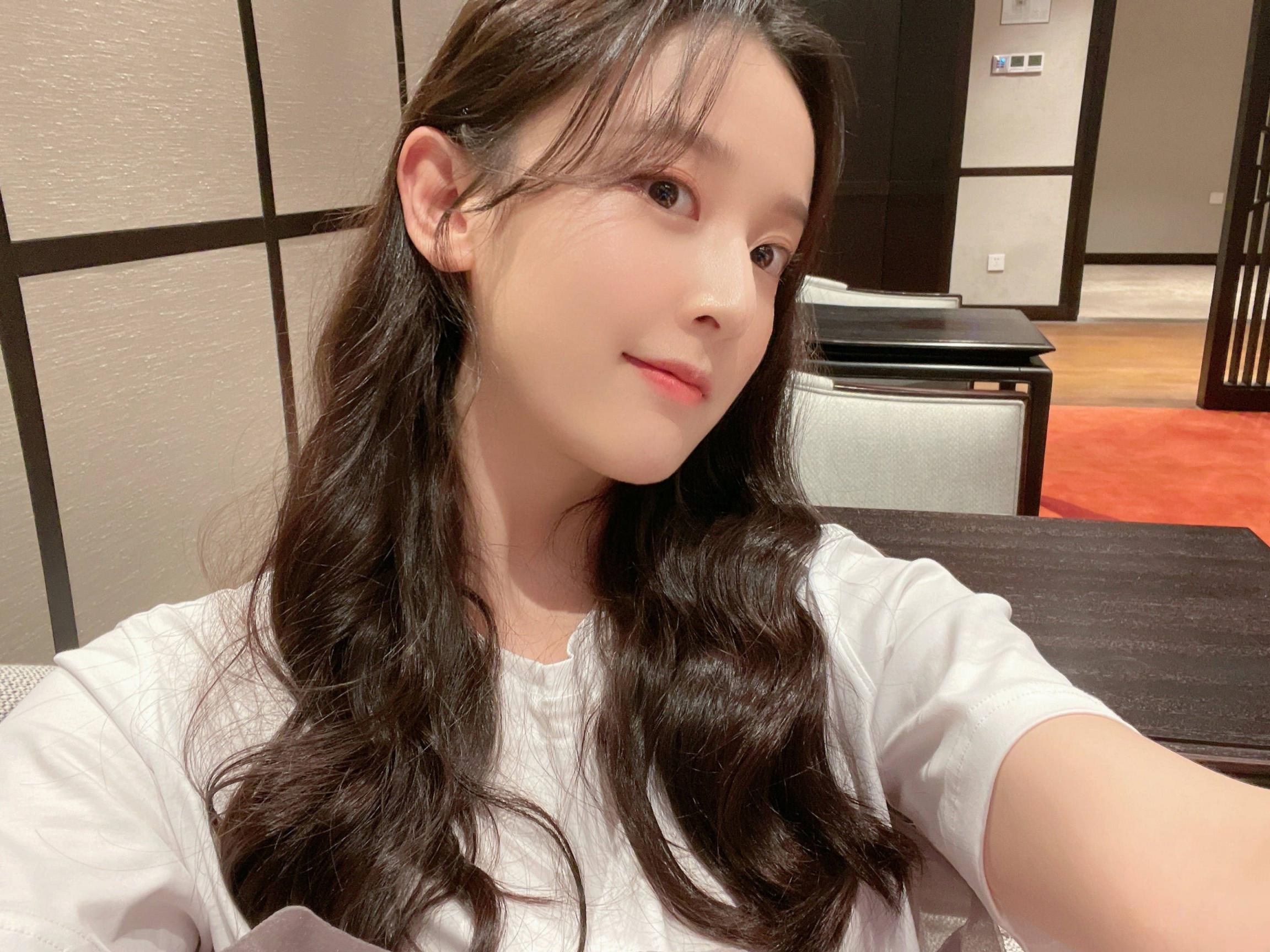 一大帮漂亮MM自拍照,一个比一个甜美