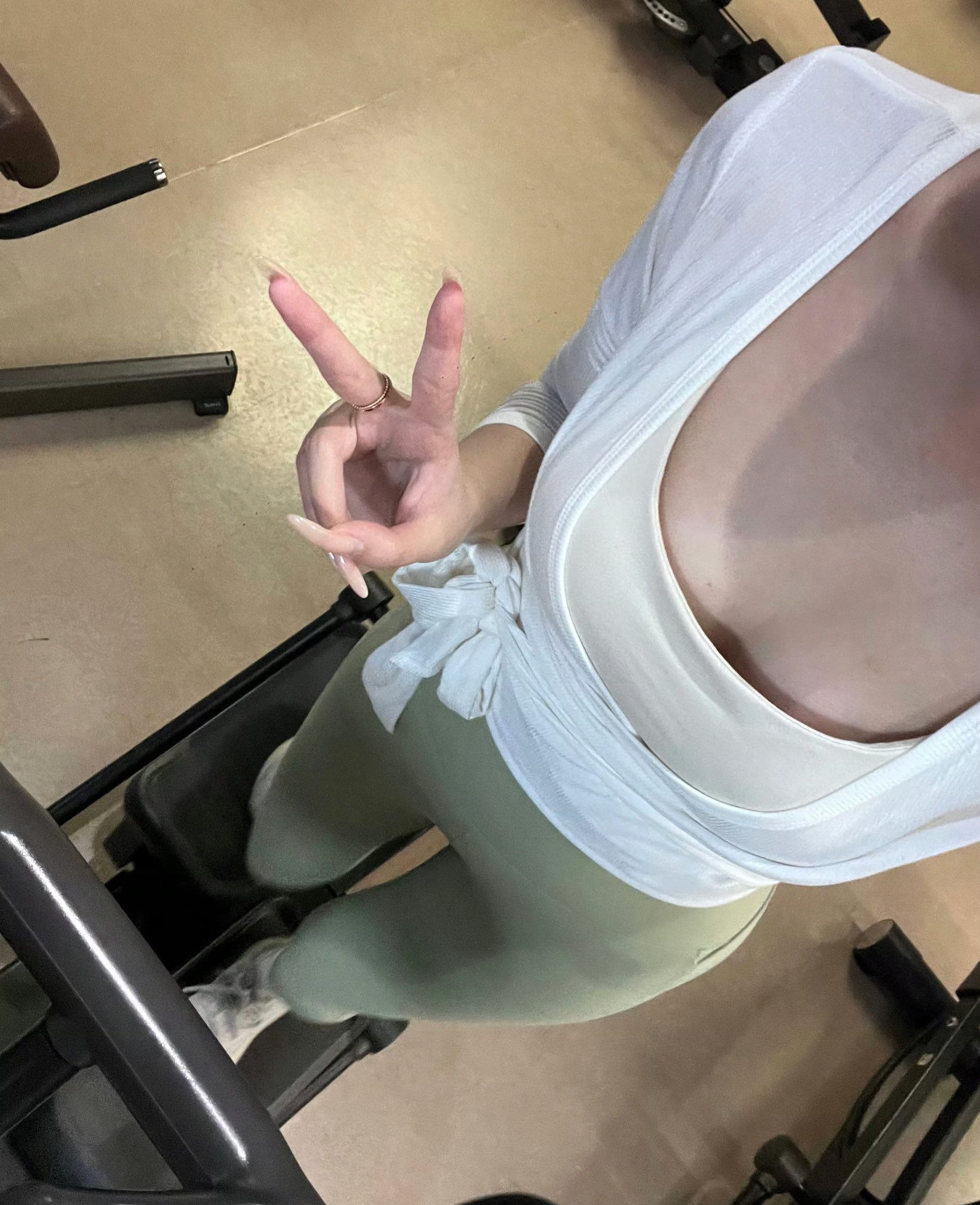 万千娇媚美少妇[20250523]