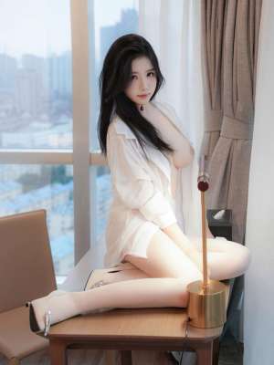 老婆已经湿哒哒，快点回家让她爽一下