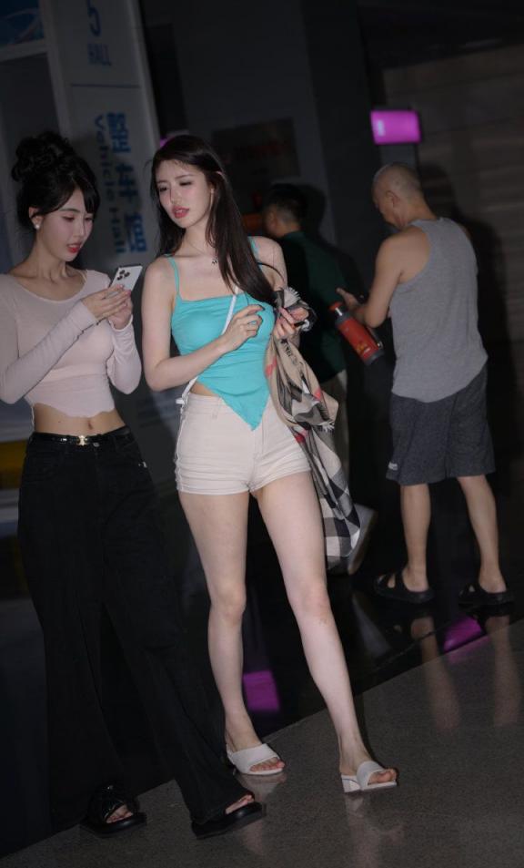 是她先勾引我的